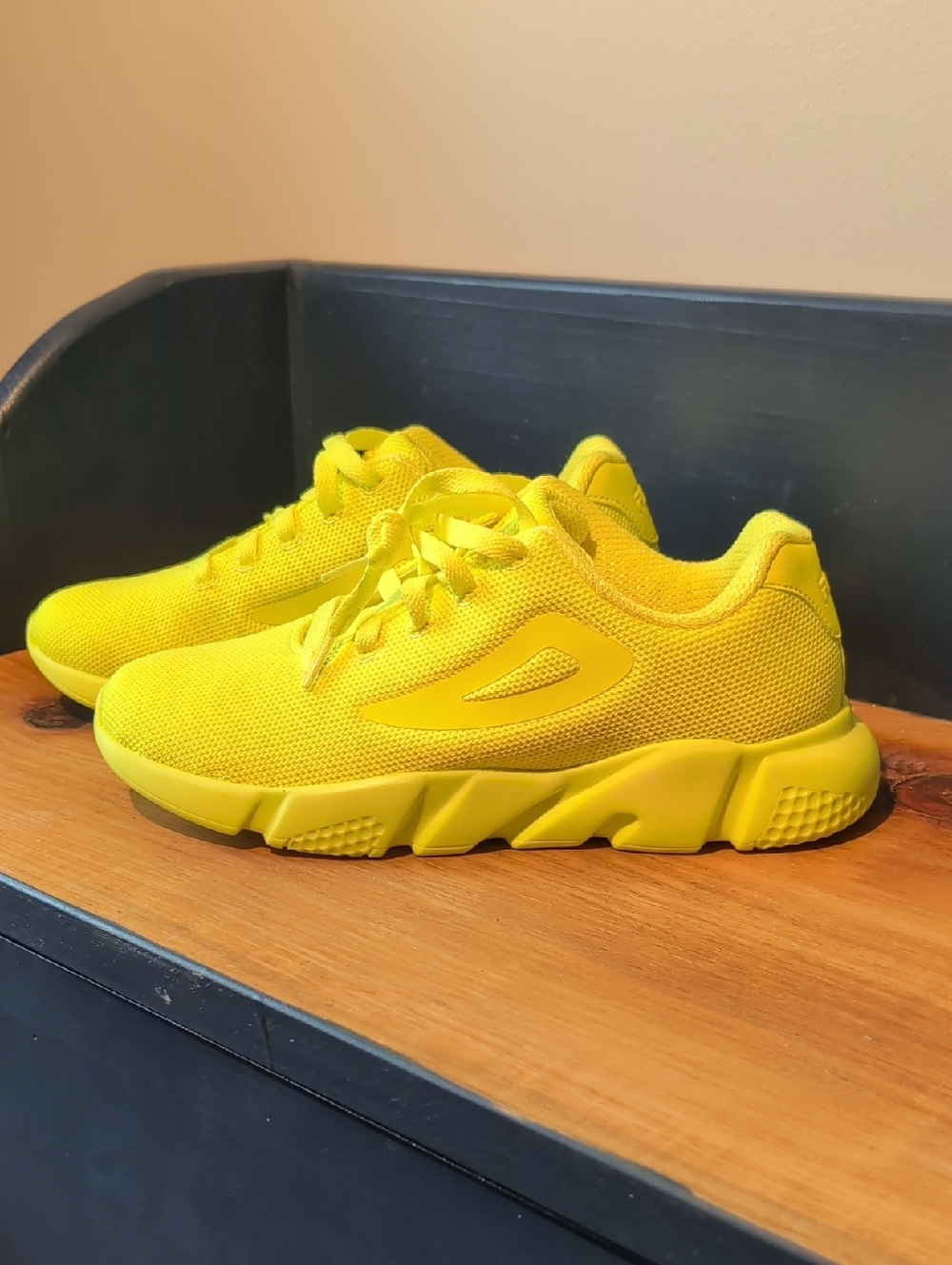 Fila Lightweight Athletic Sneakers